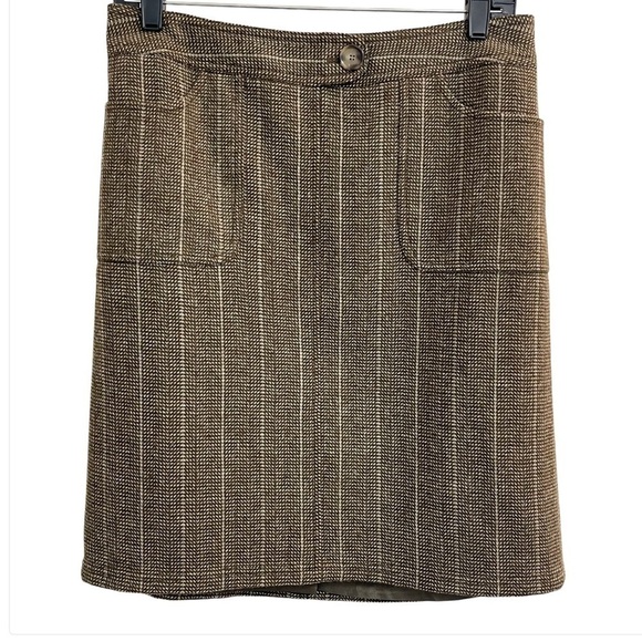 Ann Taylor Dresses & Skirts - Ann Taylor skirt with pinstripe pattern,herringbone texture, pockets Women 6